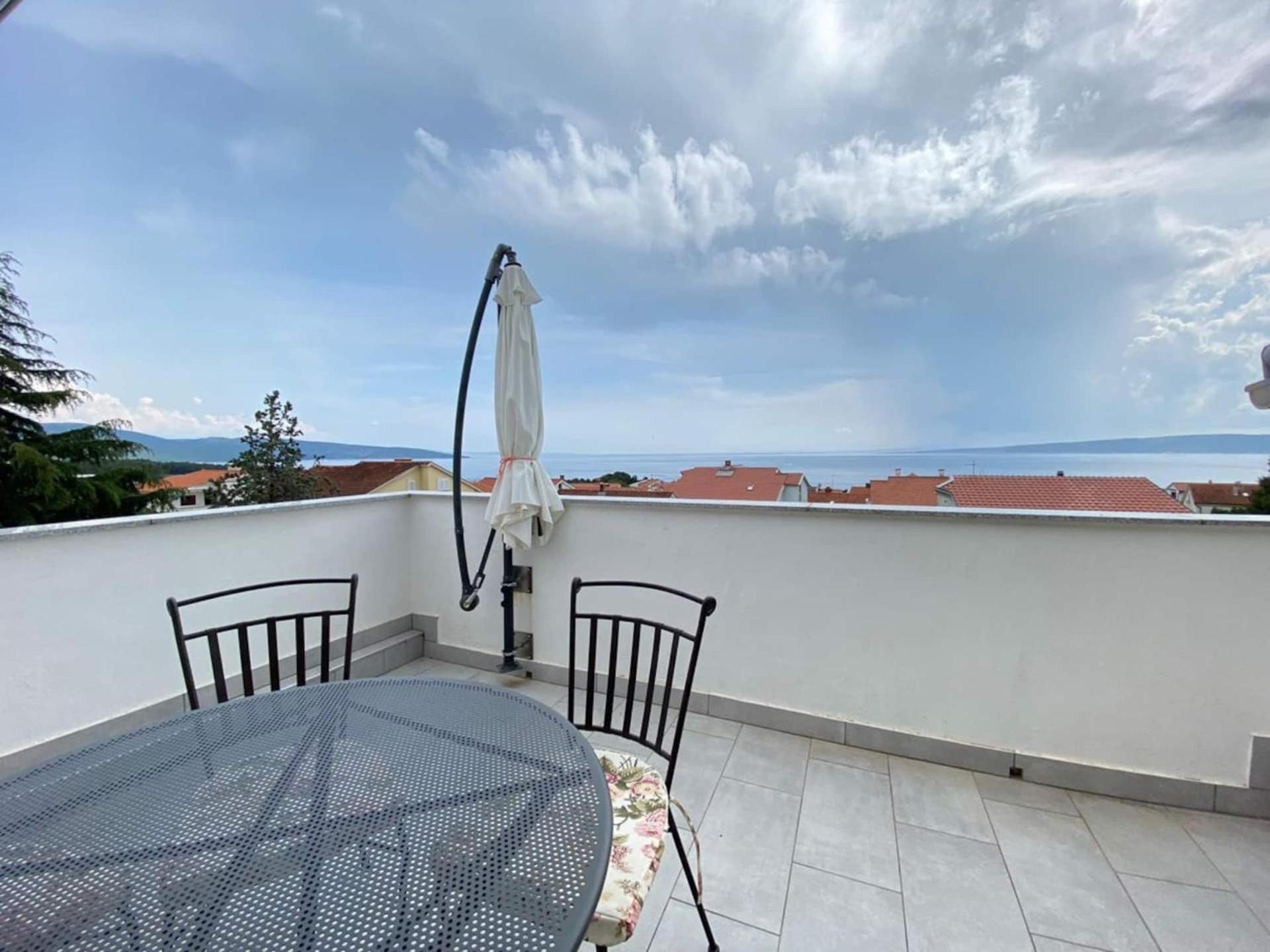 Family Apartments Viva Close To The Beach Krk Town Buitenkant foto