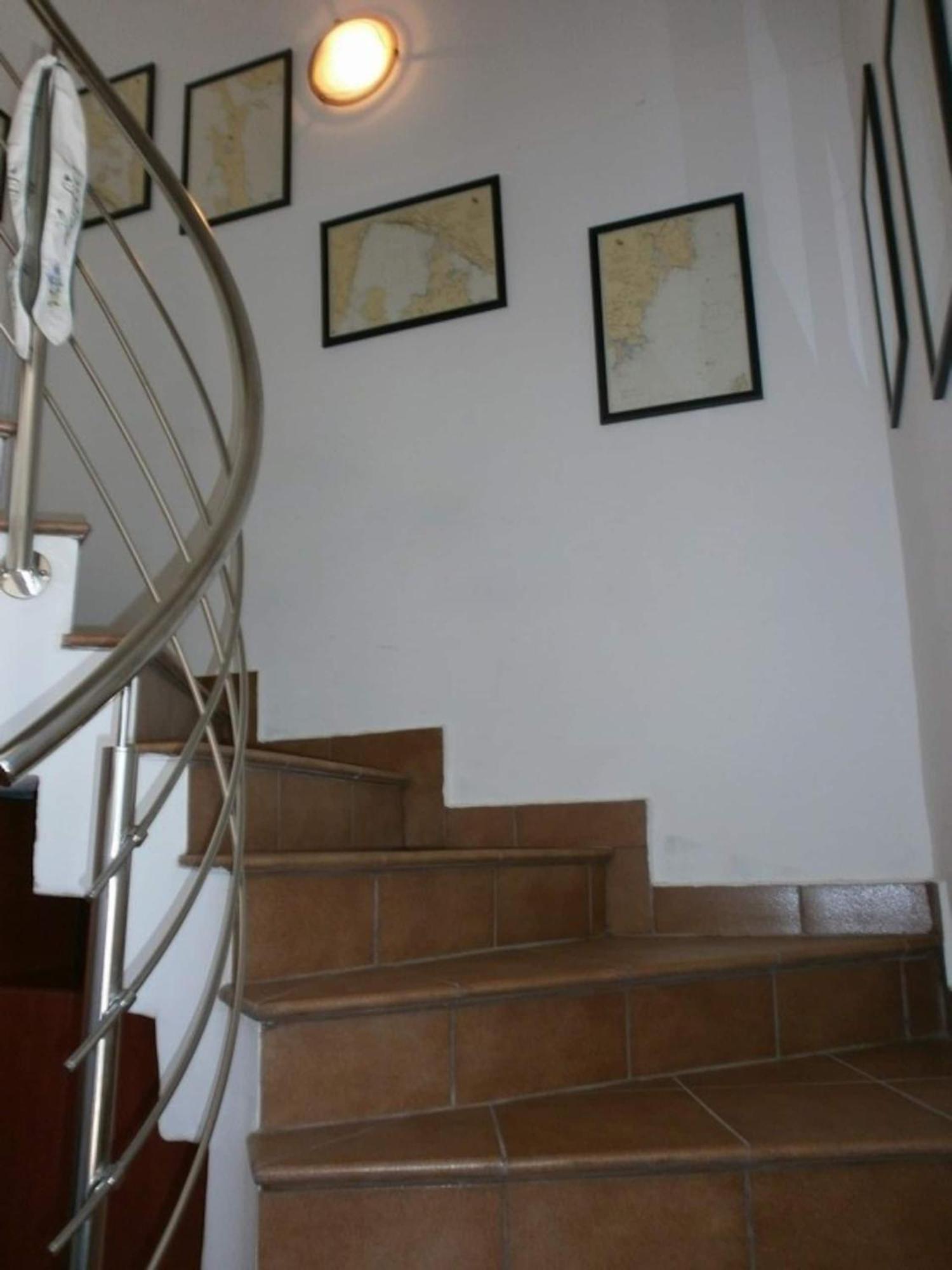 Family Apartments Viva Close To The Beach Krk Town Buitenkant foto