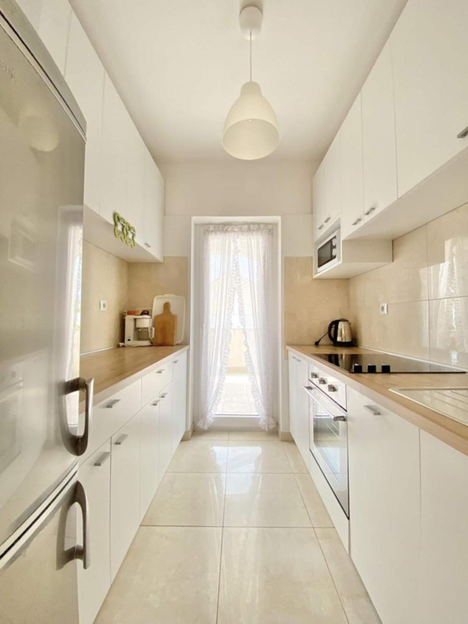 Family Apartments Viva Close To The Beach Krk Town Buitenkant foto