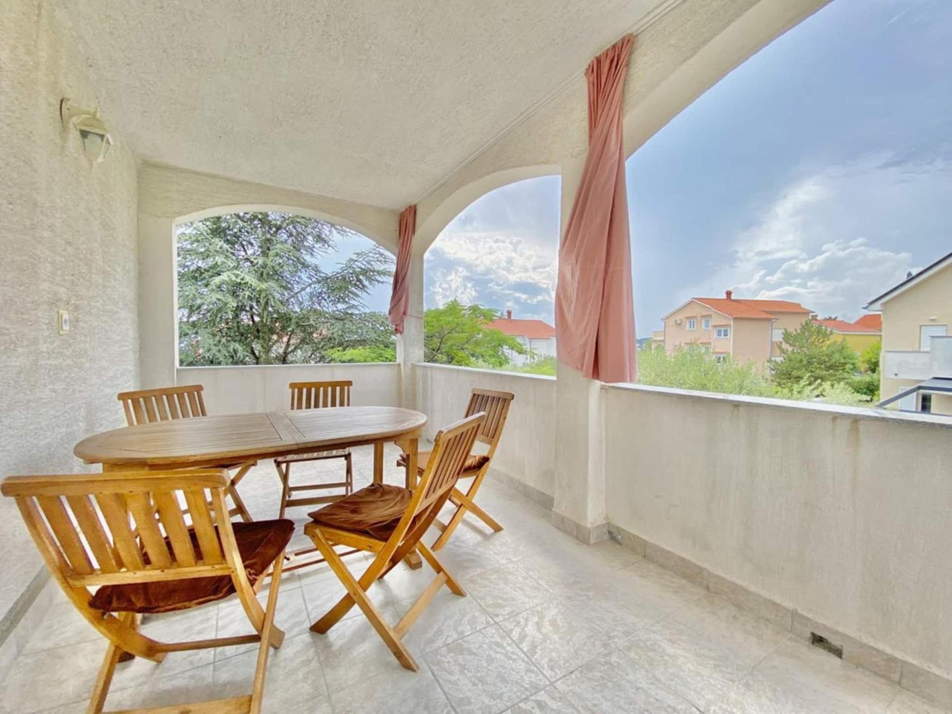 Family Apartments Viva Close To The Beach Krk Town Buitenkant foto